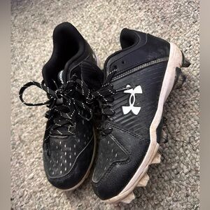 Under Armour Kids Baseball/Soccer/ Softball Cleats